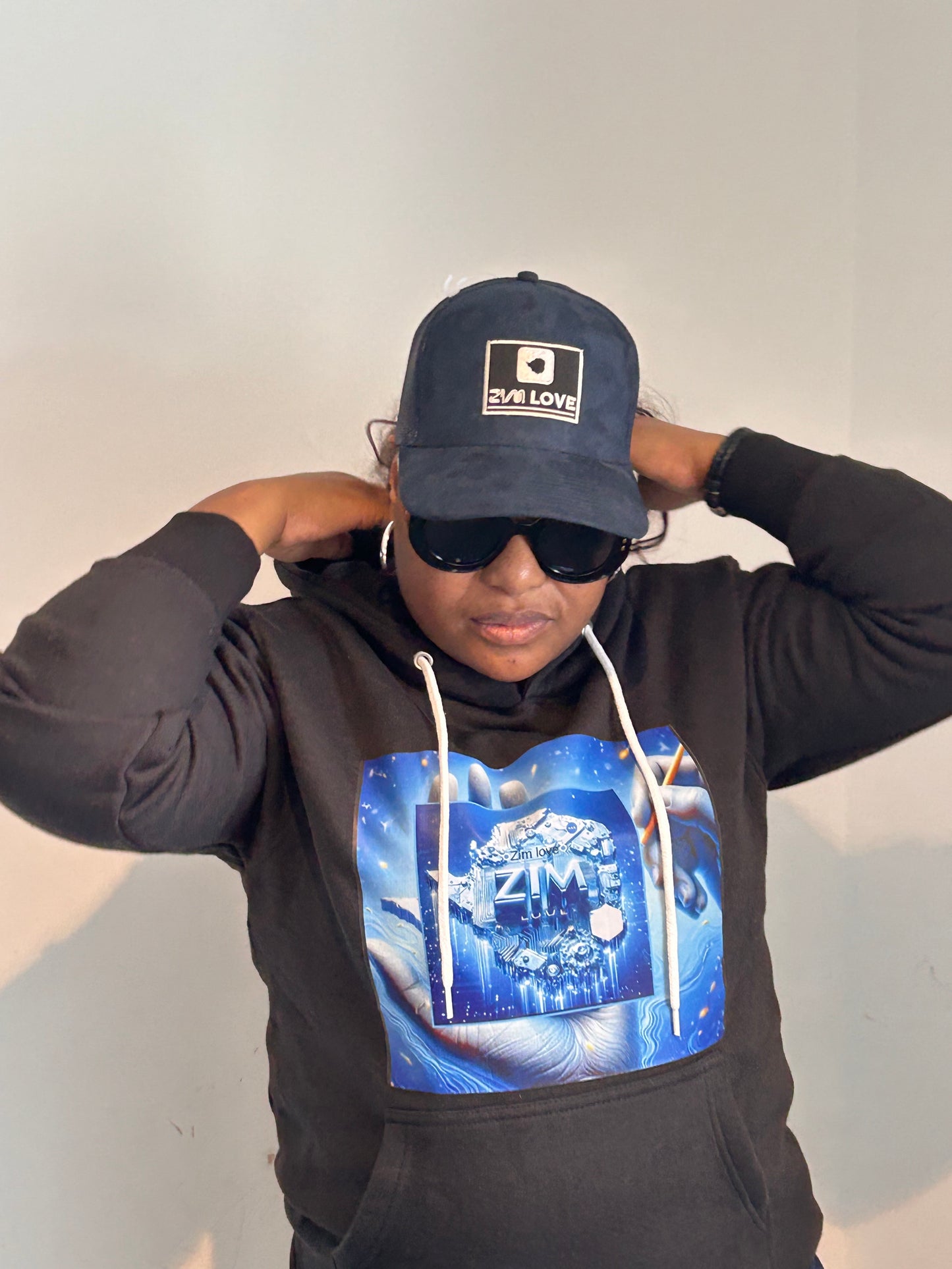 Navy Zimlove suede cap