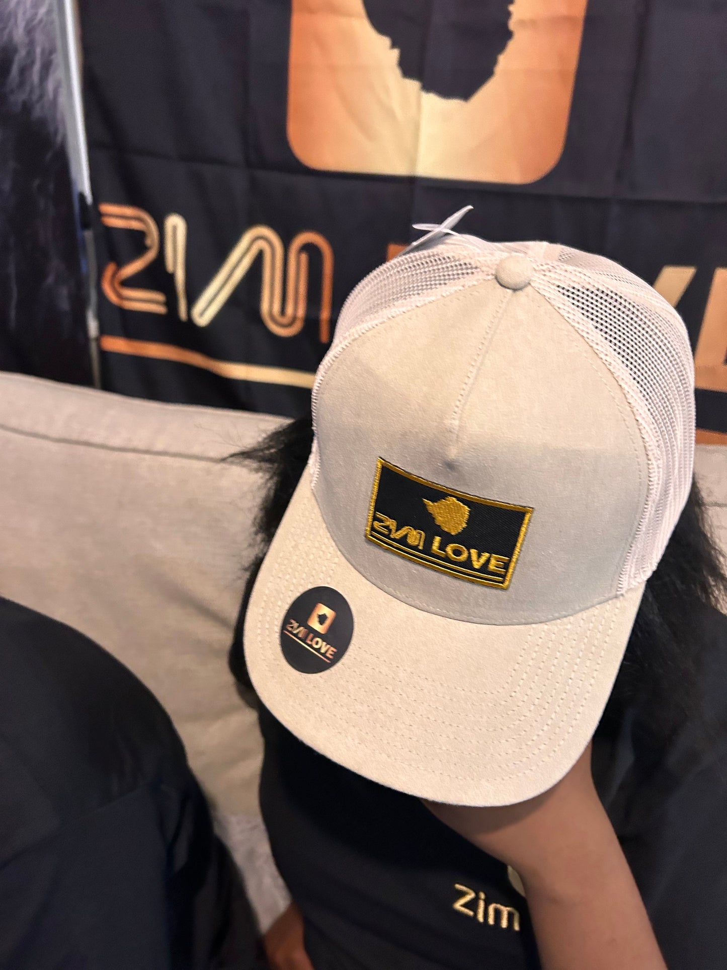 Beige Zimlove cap